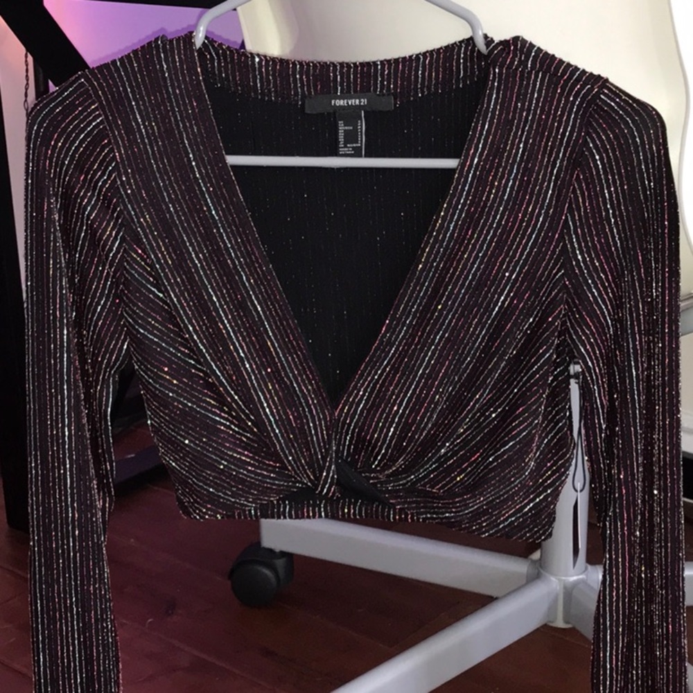 Long sleeve cropped sparkly striped shirt